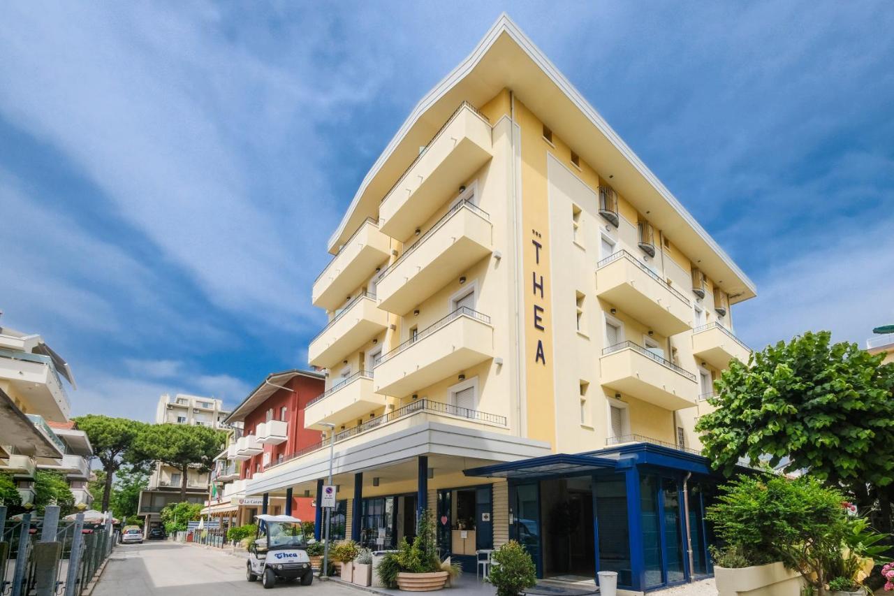 Hotel Thea Белларія-Іджеа-Марина Екстер'єр фото