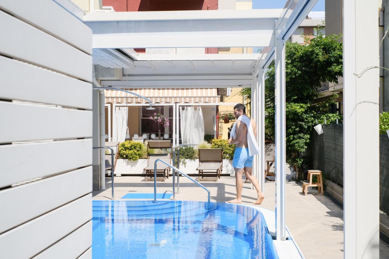 Hotel Thea Белларія-Іджеа-Марина Екстер'єр фото